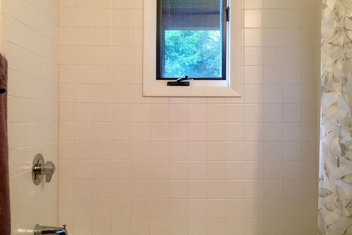 Room 196 of 261
