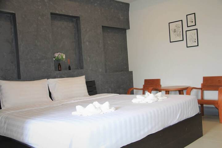 Room 4 of 29