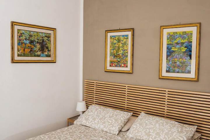 Room 12 of 24