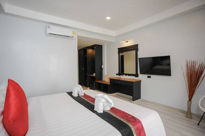 Room 12 of 78