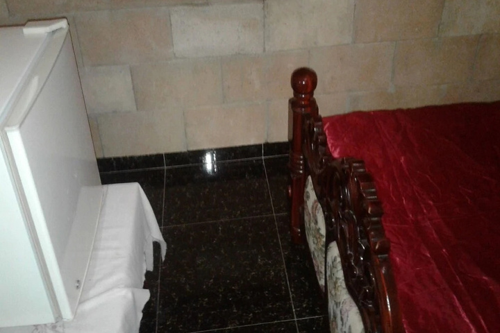 Room 3 of 17