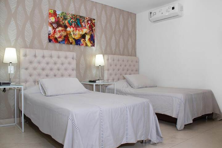 Room 8 of 19