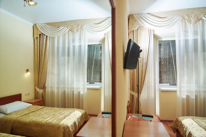 Room 23 of 115