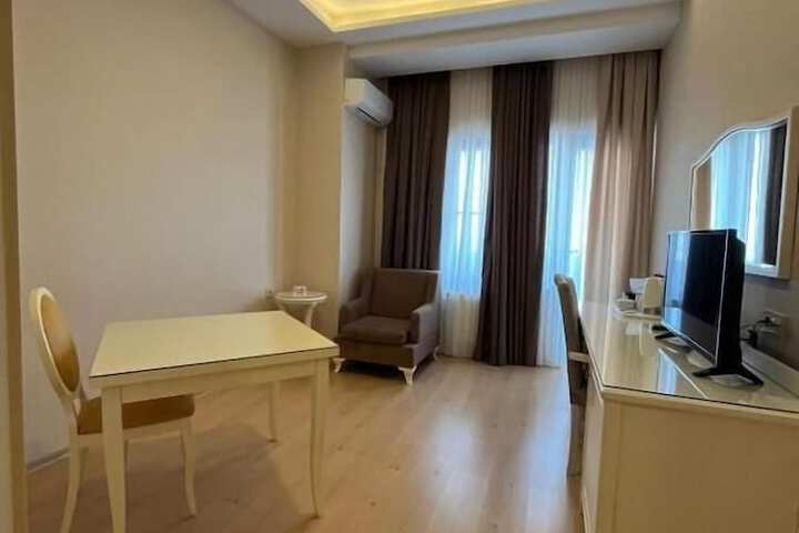 Room 19 of 30