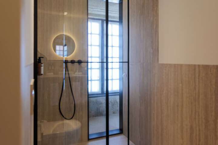 Room 48 of 132