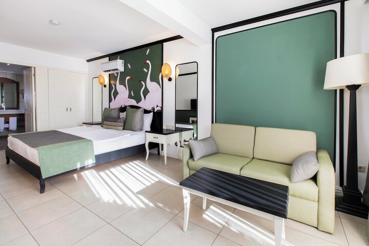 Room 15 of 50