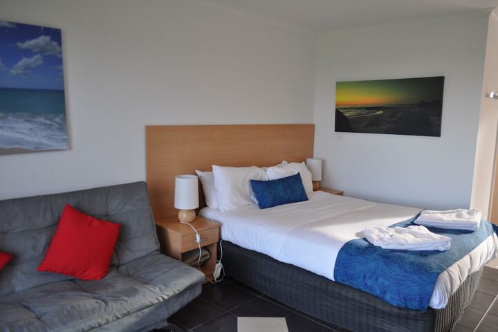 Room 13 of 53