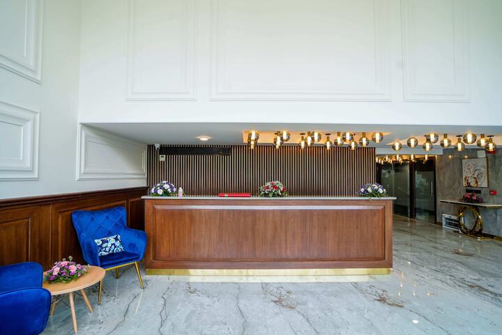 Hotel Interior 4 of 73