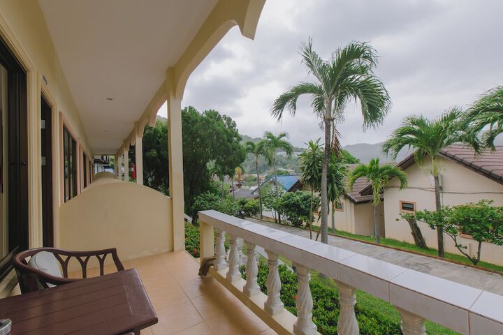 Room 119 of 157