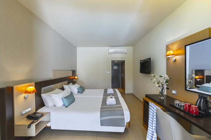 Room 20 of 136