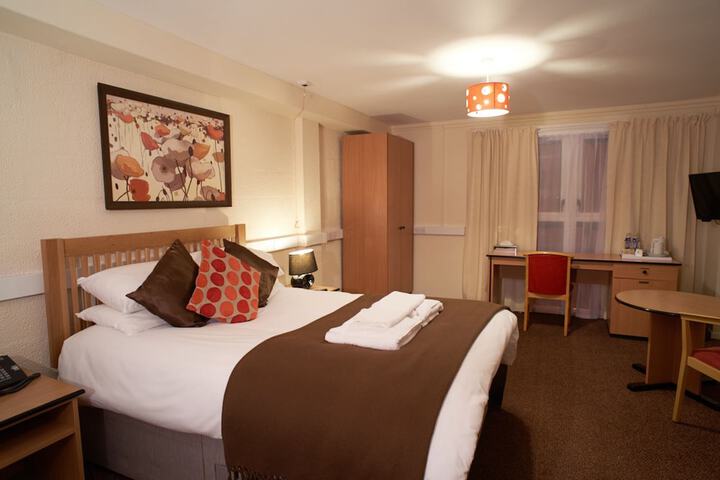 Room 7 of 49