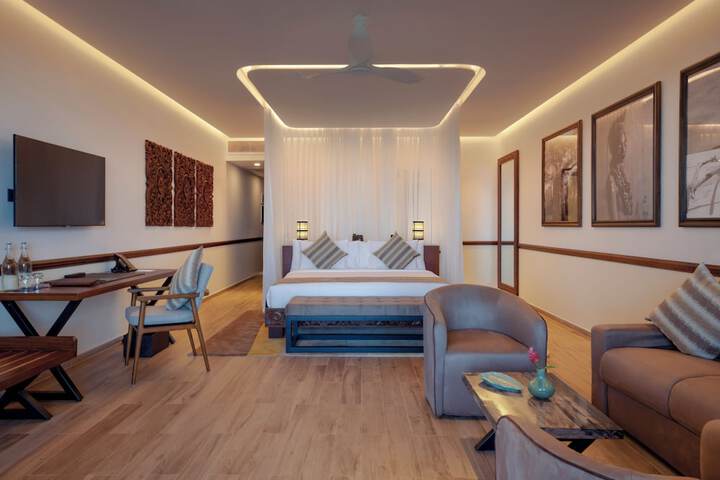 Room 28 of 186