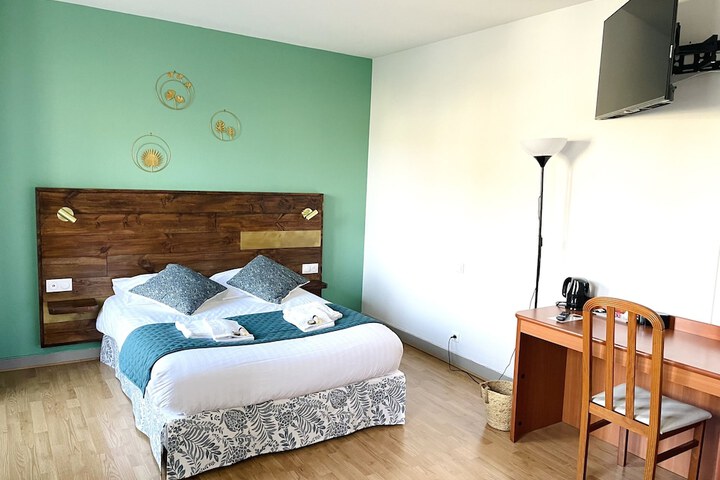 Room 12 of 53
