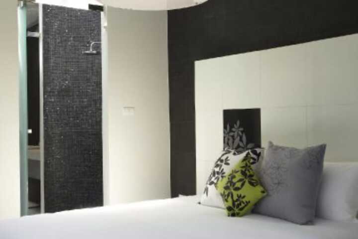 Room 16 of 75
