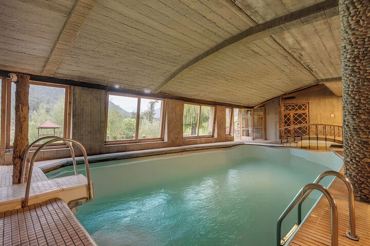 Pool 16 of 36