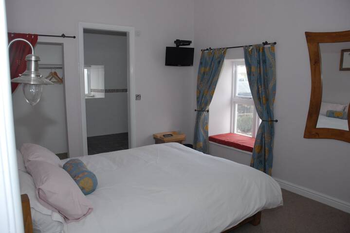 Room 5 of 49