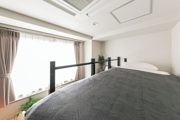 Room 60 of 144