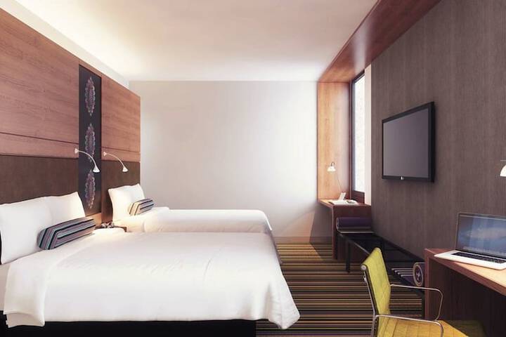 Room 6 of 43