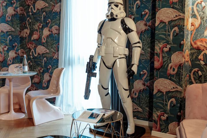 Room 15 of 130