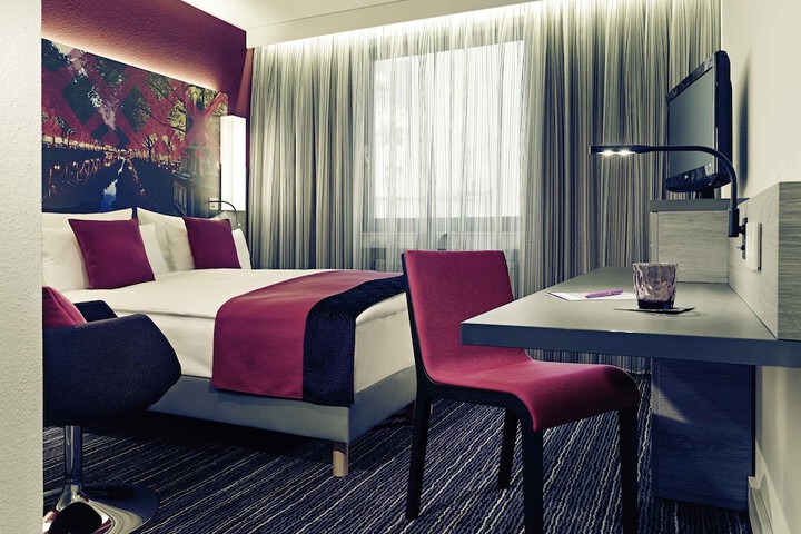 Room 12 of 34