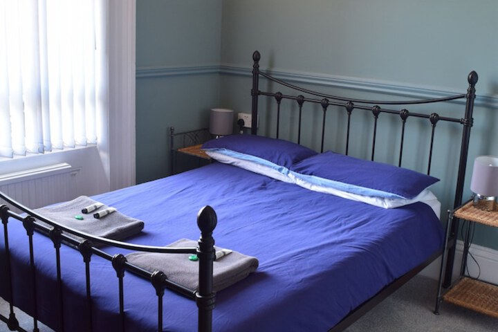 Room 42 of 86