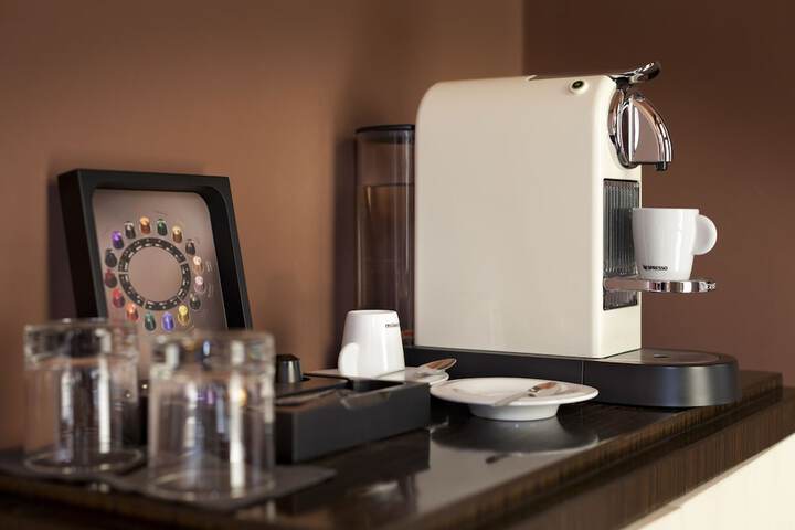Breakfast/Coffee Service 20 of 42