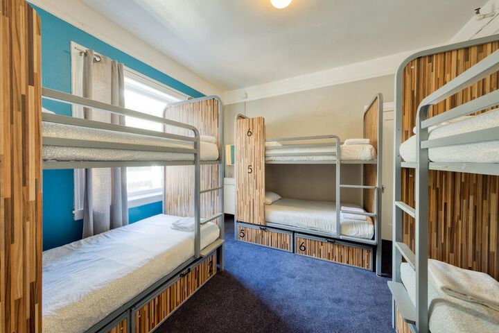 Room 11 of 29