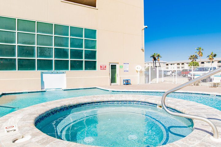 Pool 40 of 65
