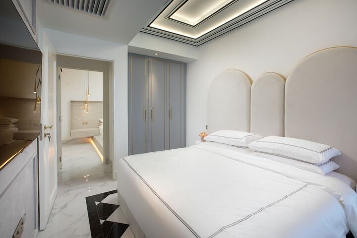 Room 26 of 195