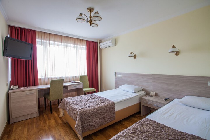 Room 16 of 88