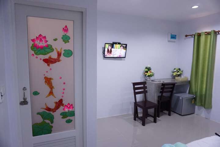 Room 22 of 38