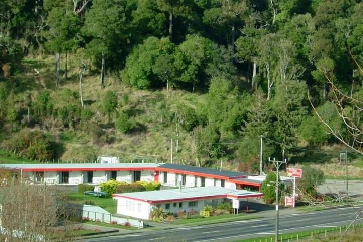 Safari Motel