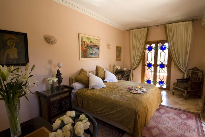 Room 8 of 125