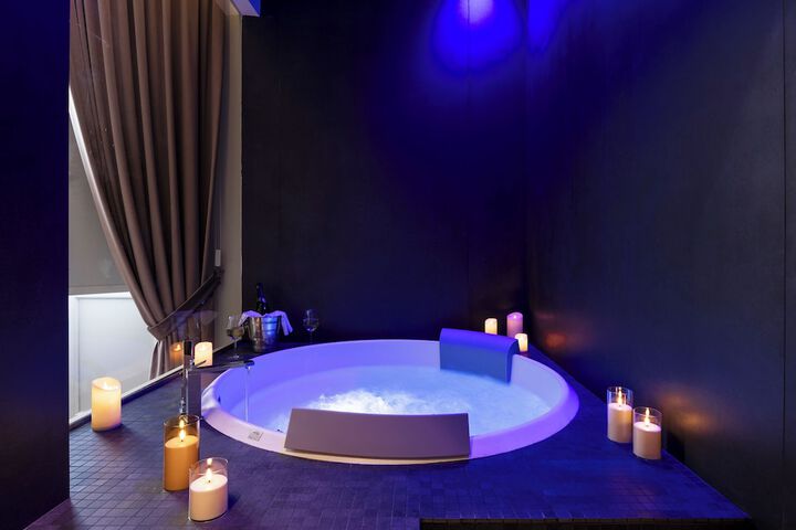 Hot Tub 148 of 178