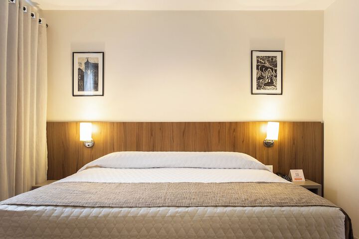 Room 15 of 46