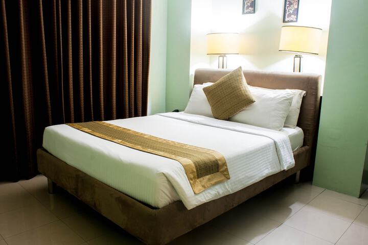 Room 10 of 47