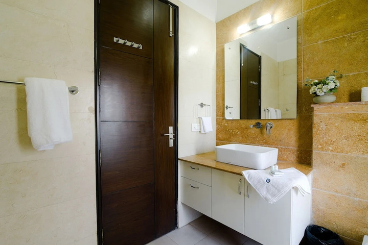 Room 7 of 20