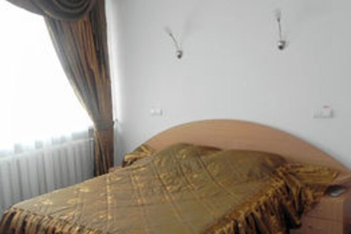 Room 12 of 23