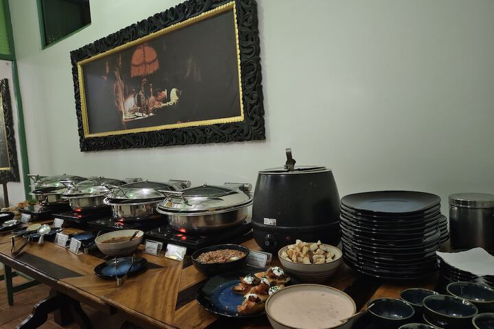 Dining 72 of 89