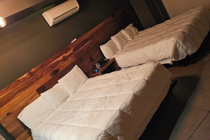 Room 22 of 45