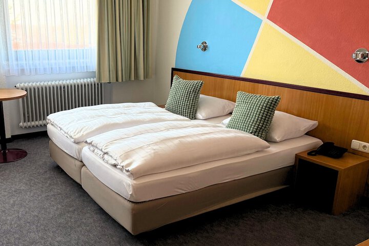 Room 14 of 24