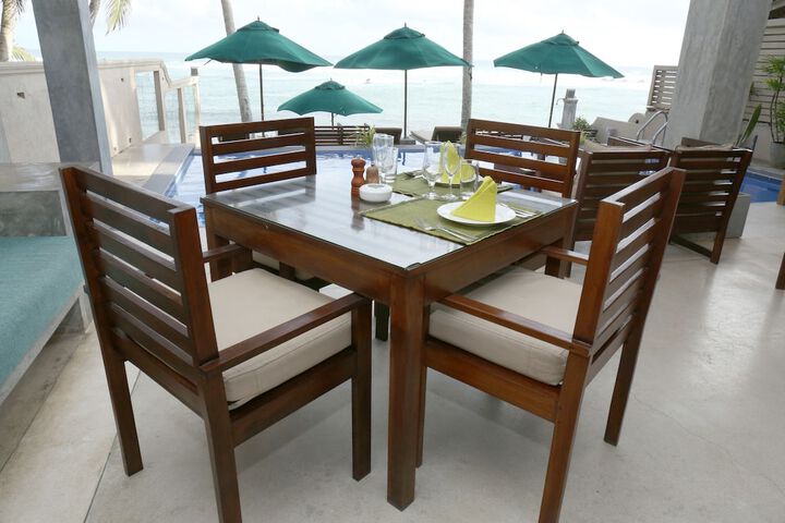 Dining 93 of 139