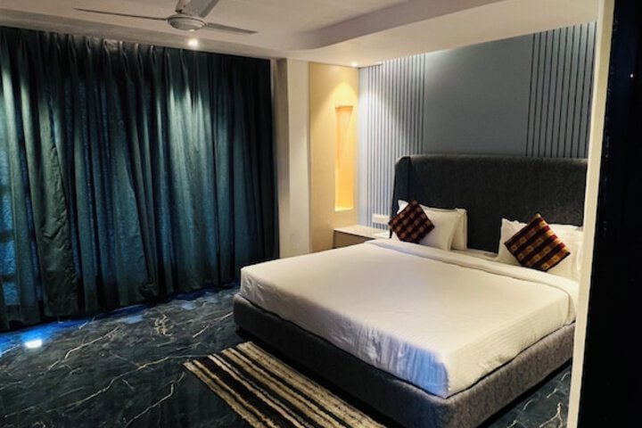 Room 18 of 78