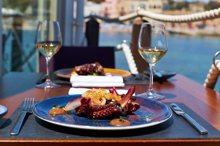 Dining 185 of 267