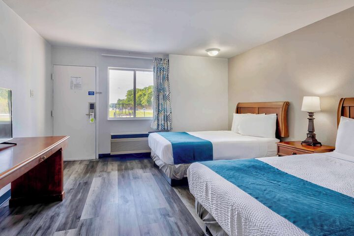 Room 6 of 26