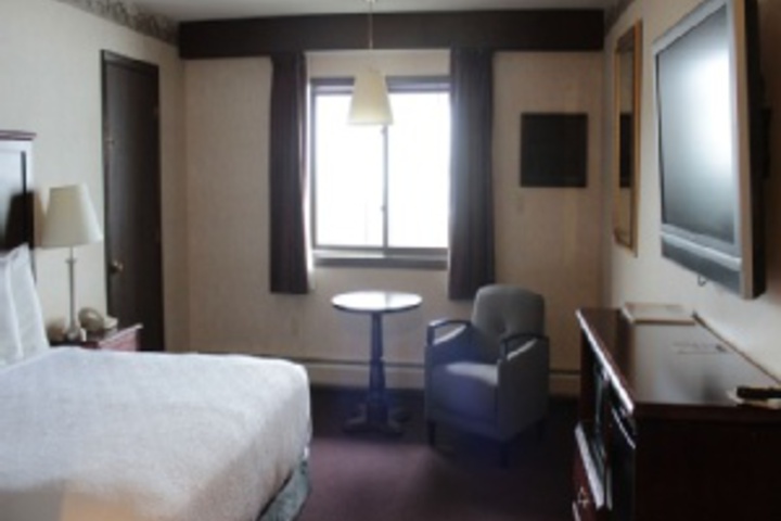 Room 164 of 168