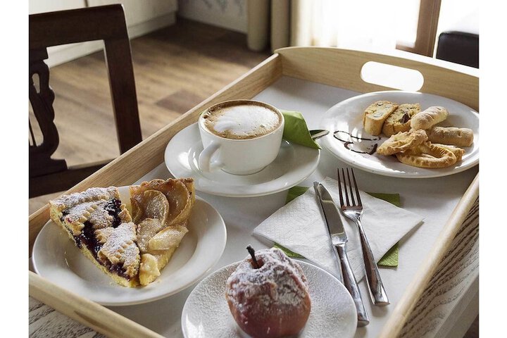 Breakfast/Coffee Service 39 of 49