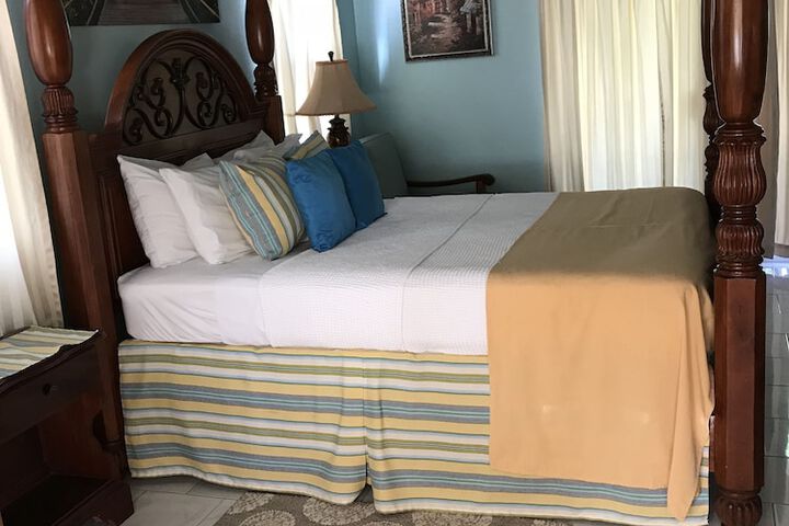 Room 74 of 162