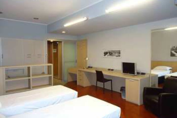 Room 10 of 23
