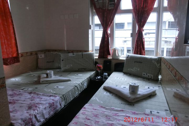 Room 36 of 48